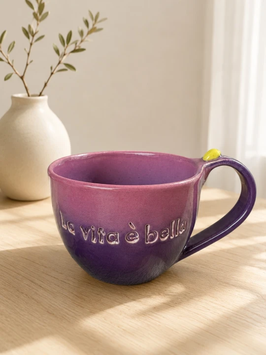 Kubek 400 ml fioletowo-różowy la vita e bella.jpg